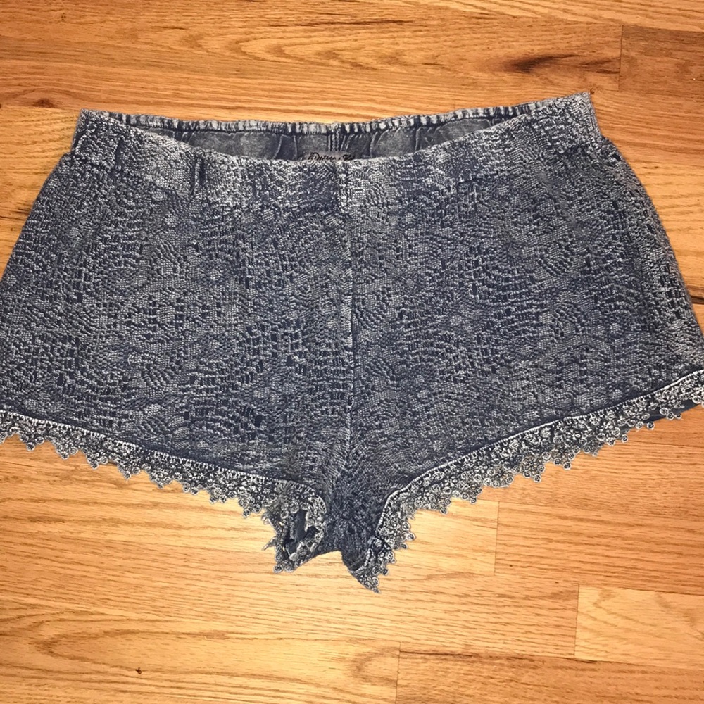 Lace shorts